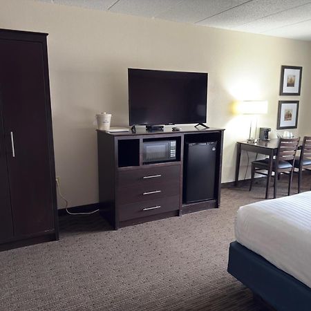 Americinn By Wyndham Нортфийлд Екстериор снимка
