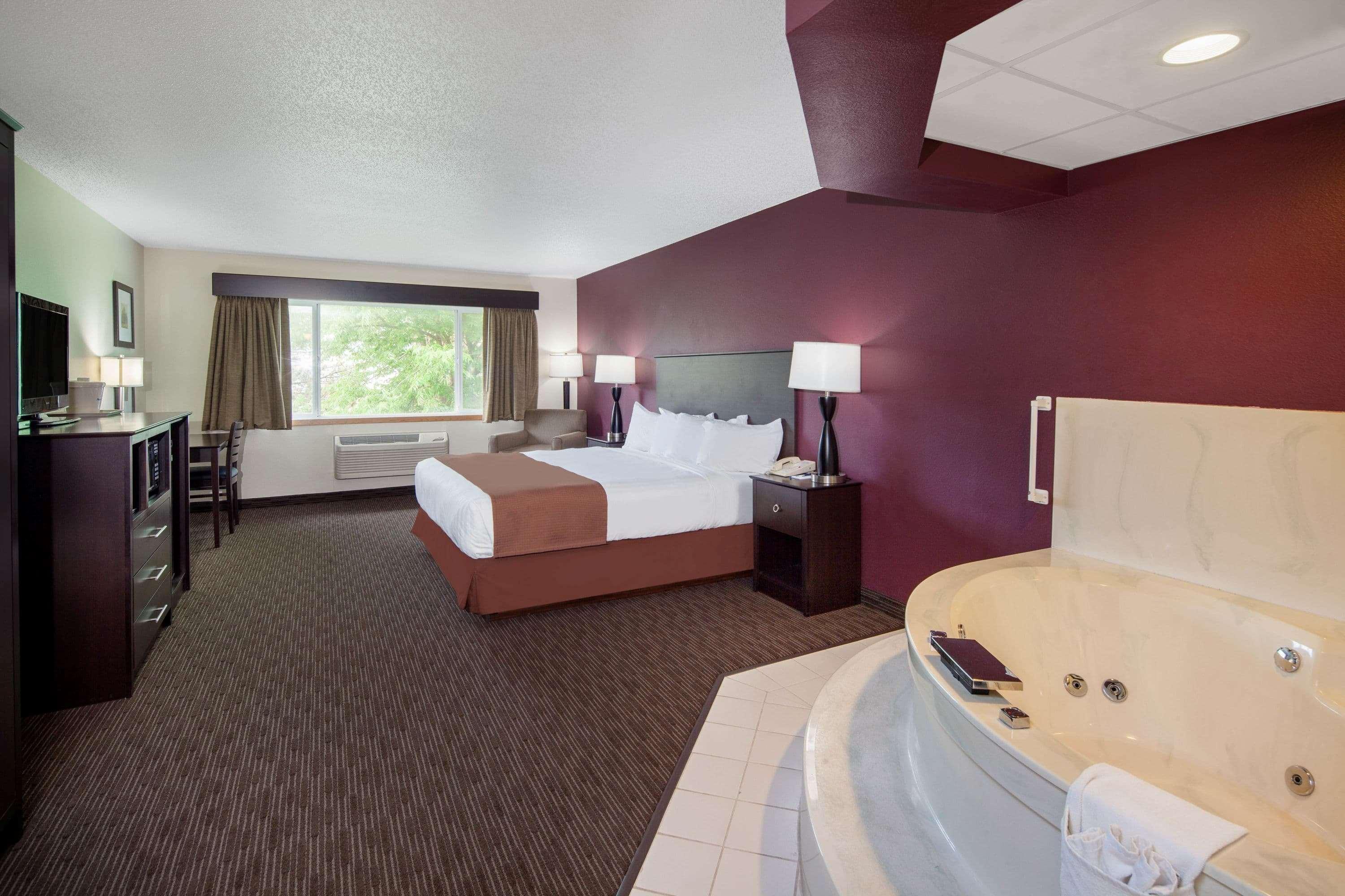 Americinn By Wyndham Нортфийлд Екстериор снимка
