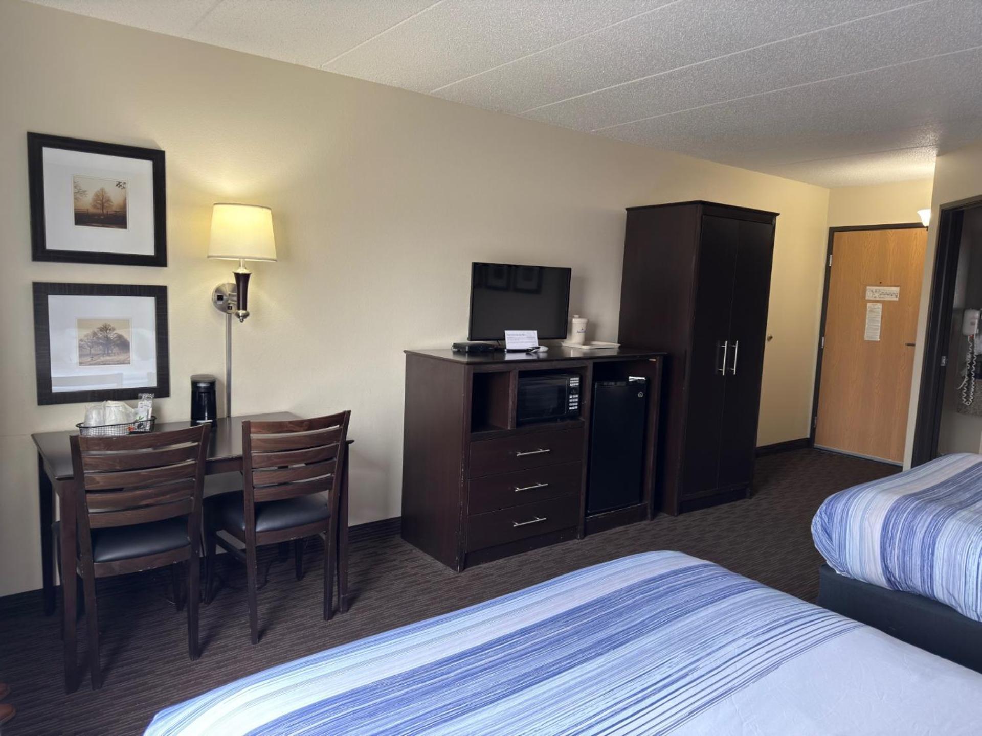 Americinn By Wyndham Нортфийлд Екстериор снимка