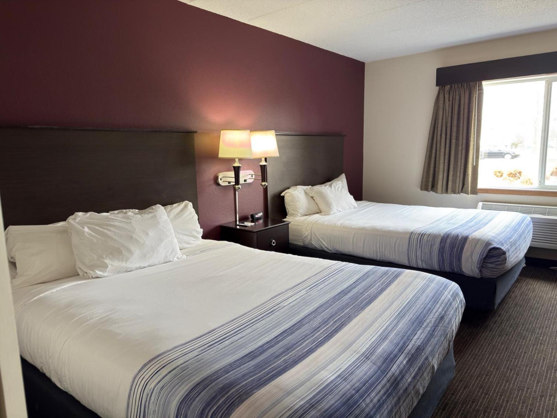 Americinn By Wyndham Нортфийлд Екстериор снимка